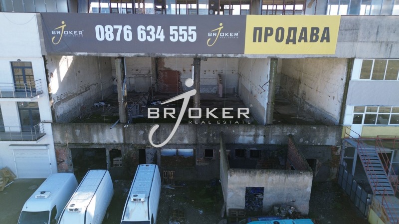Продава ПРОМ. ПОМЕЩЕНИЕ в град Кърджали, Промишлена зона - Юг - 902 кв.м / 259 999 € » 508 513.84 лв., БРОКЕР ЖОКЕР
