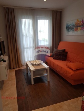 1 chambre Lyatno kino Trakiya, Varna 6