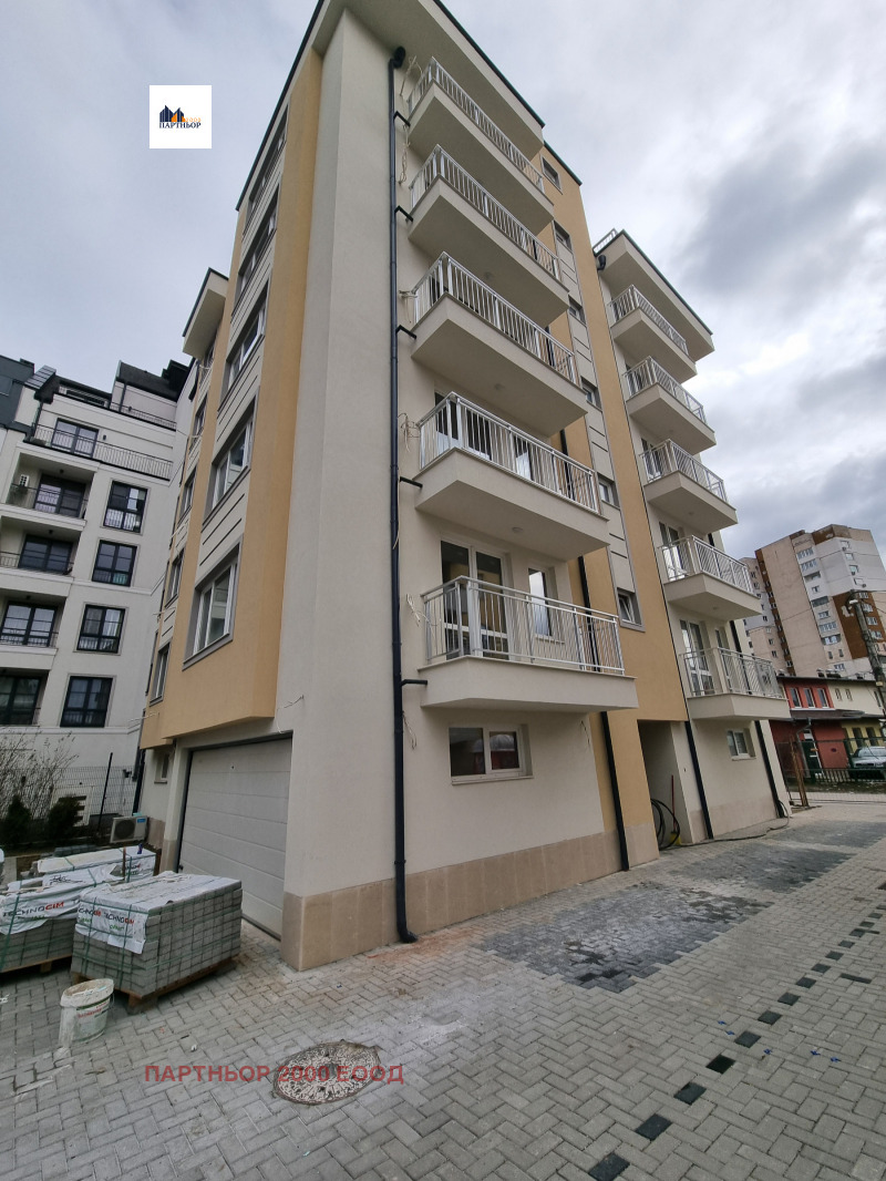 Продава 3-СТАЕН, гр. София, Надежда 4