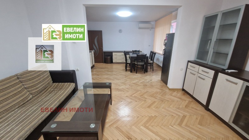 Продава 3-СТАЕН, гр. Русе, Възраждане, снимка 2 - Апартаменти - 52636802