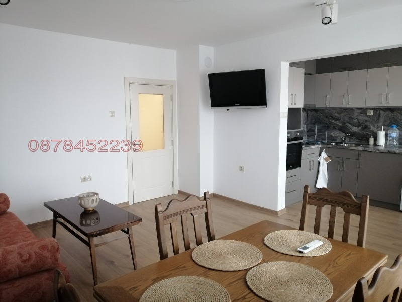 Продава 3-СТАЕН, гр. Варна, Окръжна болница-Генерали, снимка 3 - Апартаменти - 53292032