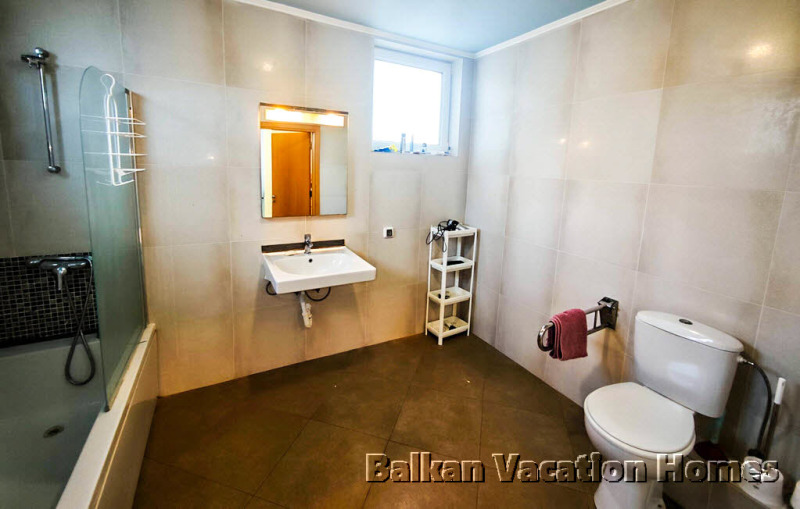 Продава КЪЩА, гр. Варна, м-т Боровец - юг, снимка 5 - Къщи - 52268724