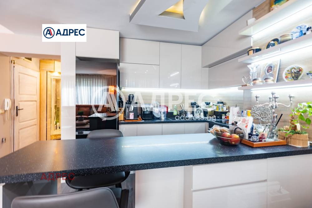 Продава МНОГОСТАЕН, гр. Варна, ВИНС-Червен площад, снимка 3 - Апартаменти - 54135844