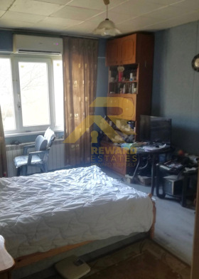 2 Schlafzimmer Tewa, Pernik 6