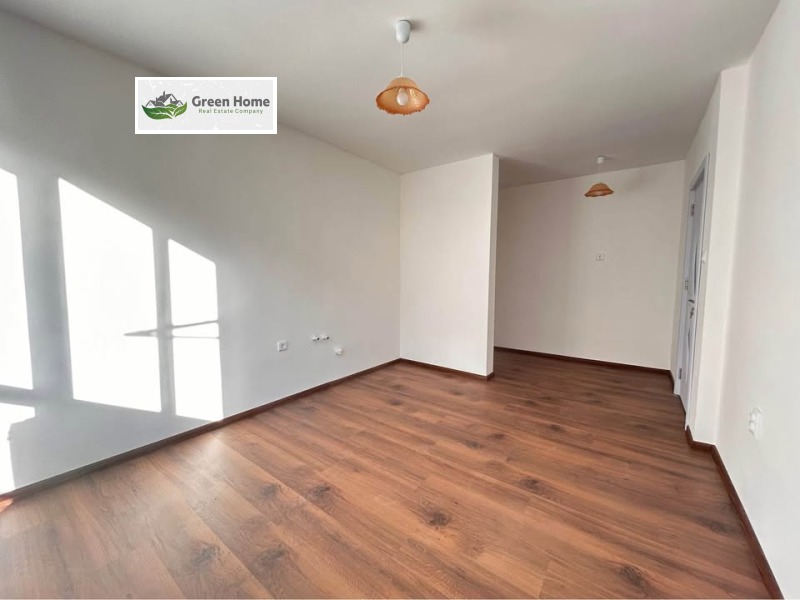 Na prodej  1 ložnice Varna , Ljatno kino Trakija , 52 m2 | 42784175 - obraz [2]