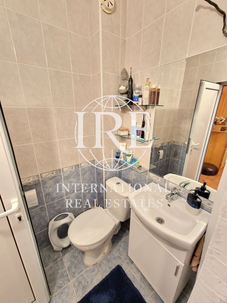 Продава 4-СТАЕН, гр. Добрич, Добротица - Албенска, снимка 15 - Апартаменти - 53950554