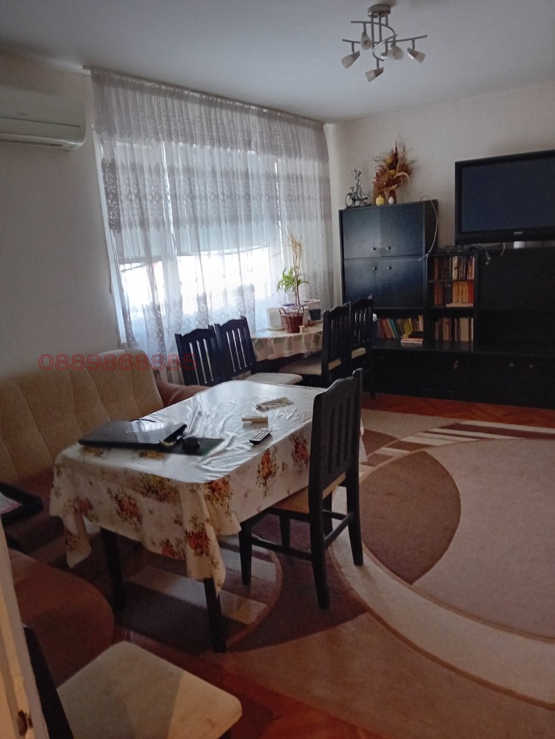 Продава 3-СТАЕН в град Силистра, Митница - 72 кв.м / 82 000 € » 160 378.06 лв.