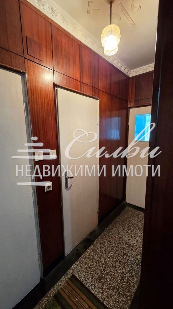 Продава 4-СТАЕН, гр. Шумен, Математическа гимназия, снимка 10 - Апартаменти - 54688887