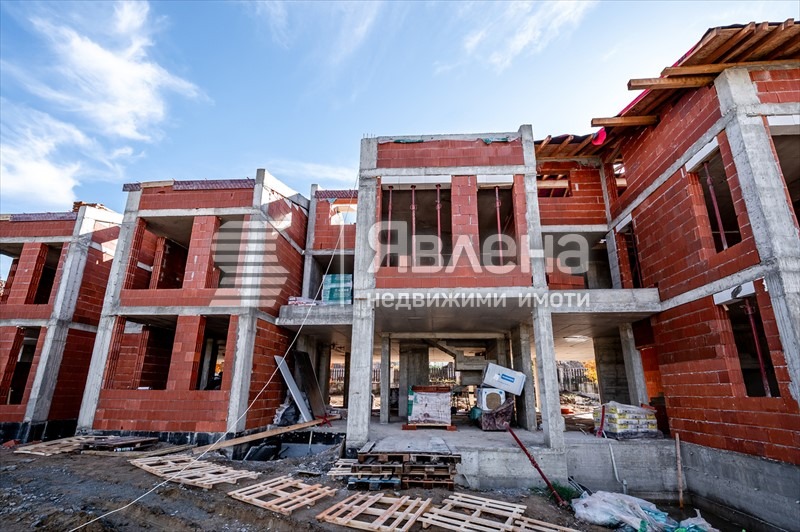 Продава КЪЩА, гр. София, в.з.Малинова долина, снимка 3 - Къщи - 56275931