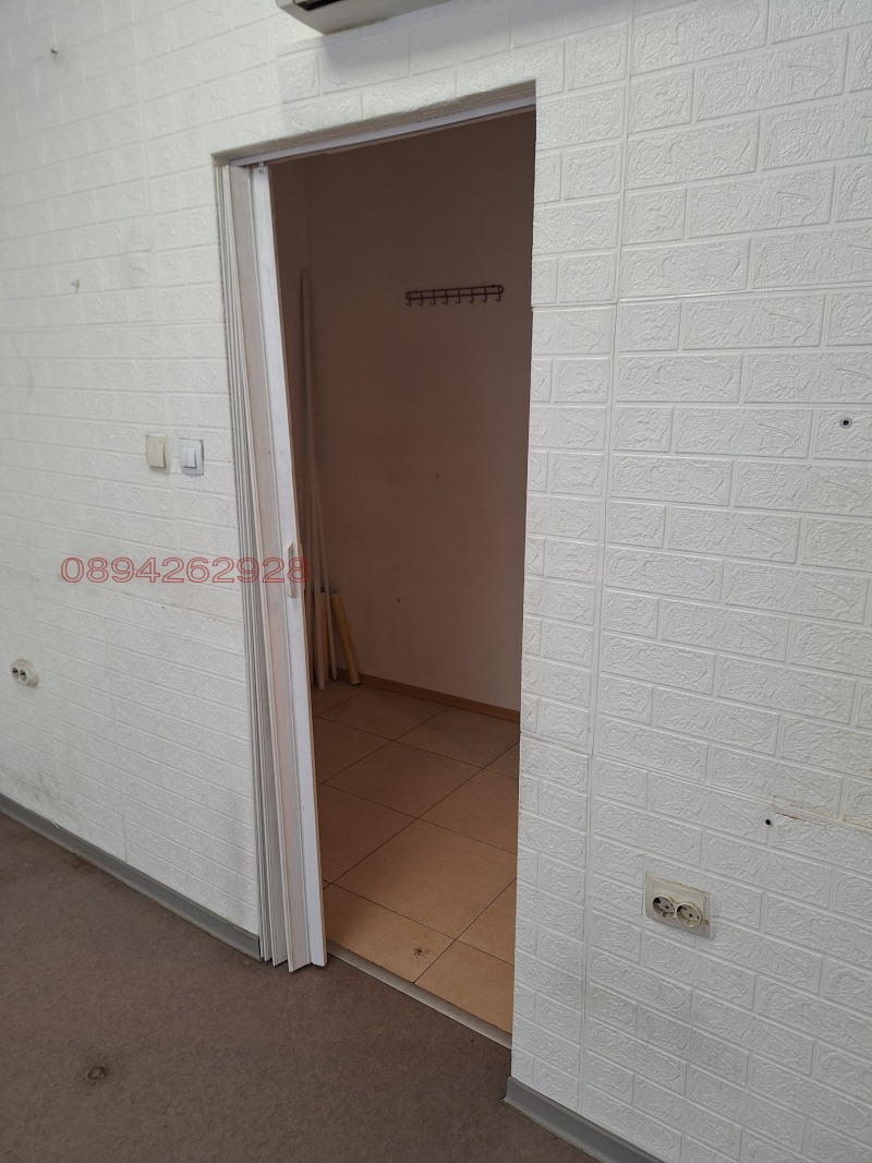 Продава МАГАЗИН, гр. Враца, Дъбника, снимка 2 - Магазини - 53428574