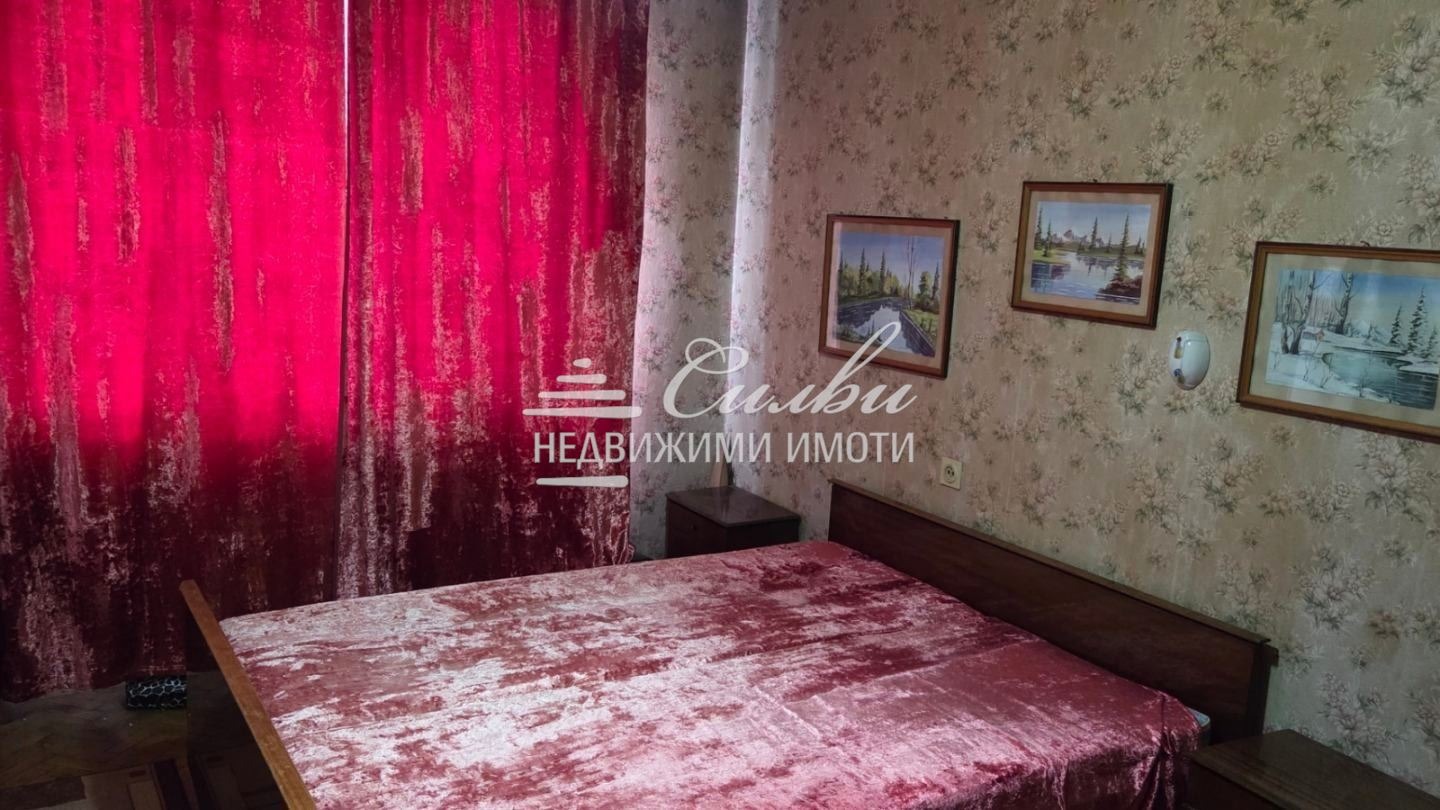 Продава 4-СТАЕН, гр. Шумен, Математическа гимназия, снимка 3 - Апартаменти - 54688887