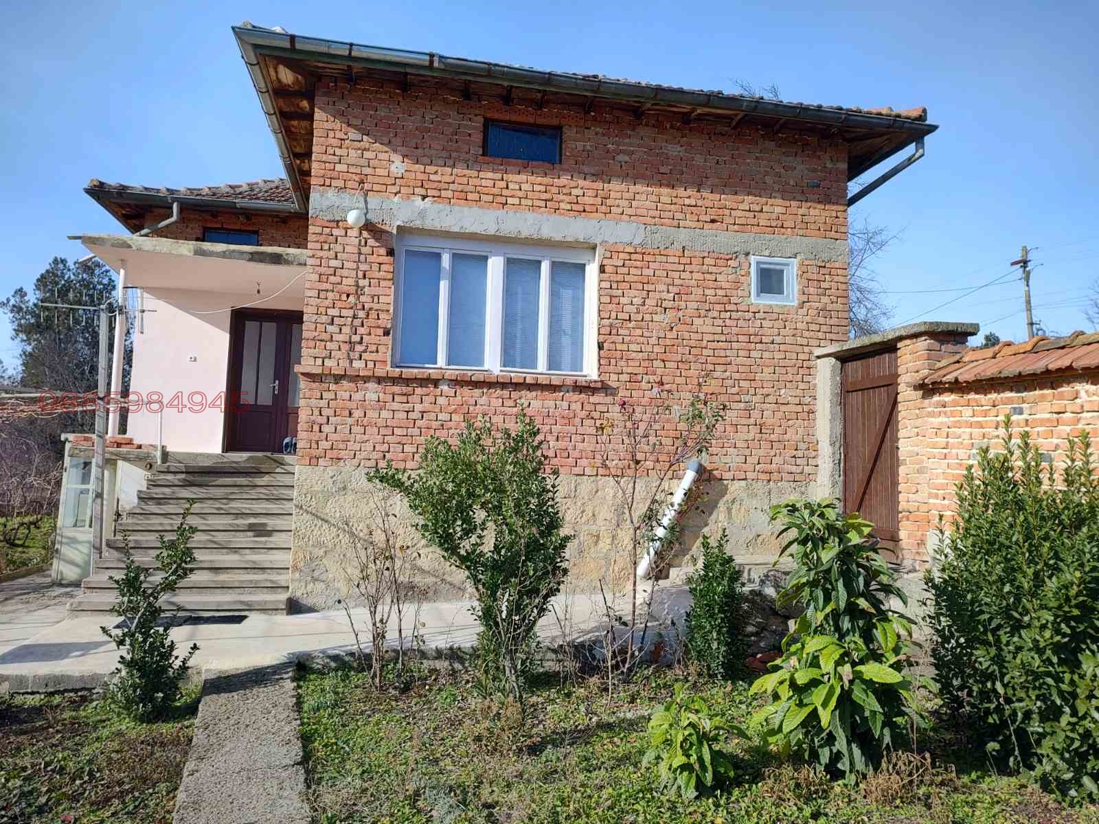 Продава КЪЩА, с. Боряна, област Варна