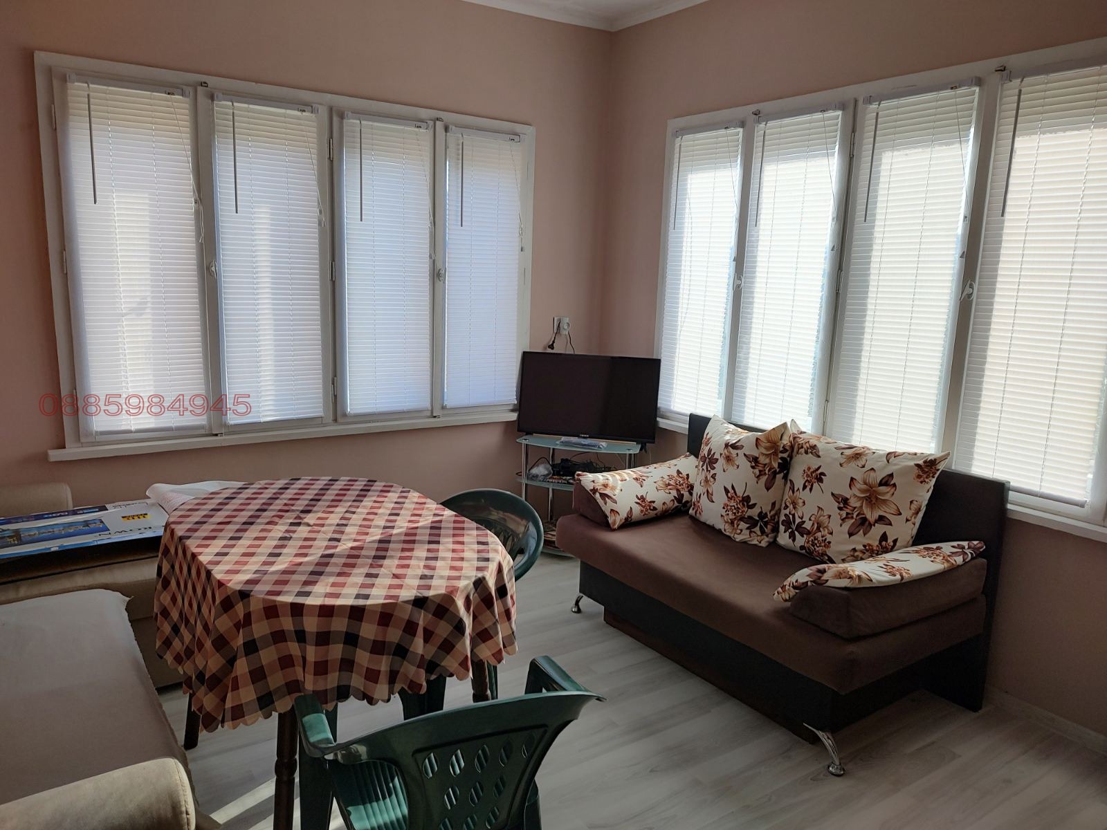 Продава КЪЩА, с. Боряна, област Варна, снимка 6 - Къщи - 54001407