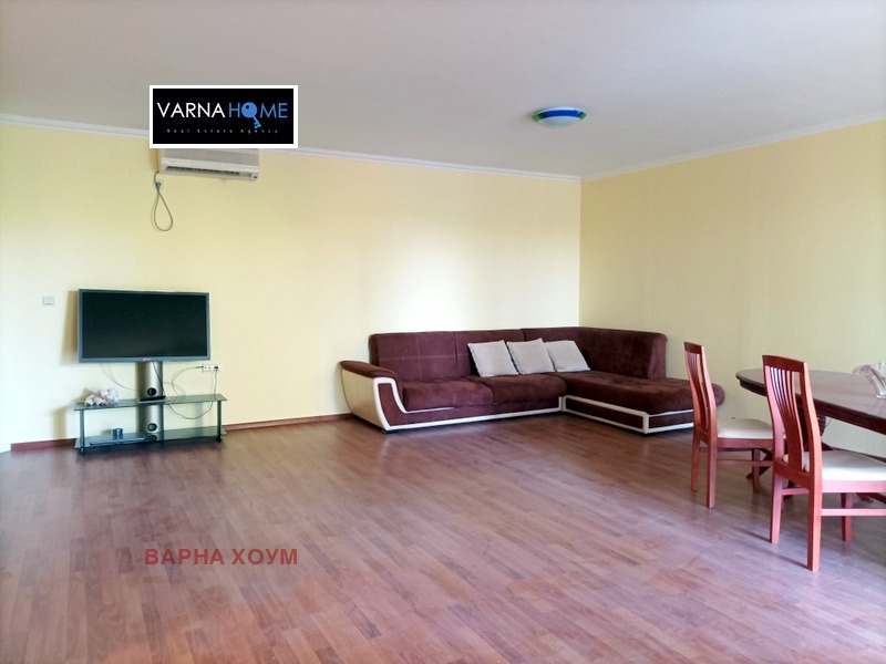 Te koop  3 slaapkamers Varna , k.k. Sv.Sv. Konstantin i Elena , 199 m² | 46290229