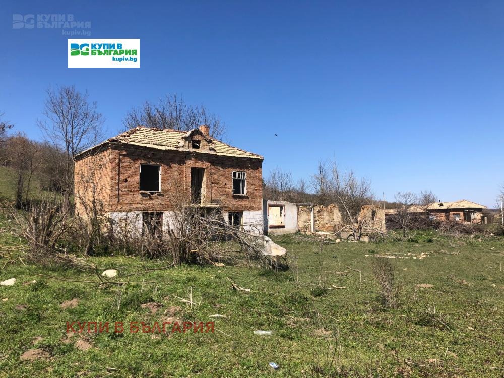 Продава КЪЩА, с. Красен дол, област Шумен