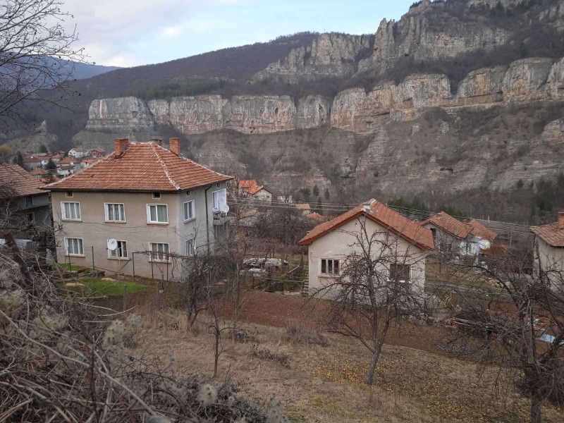 Продава ПАРЦЕЛ в област София, Гара Лакатник - 675 кв.м / 12 000 € » 23 469.96 лв., ИЗИС