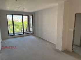 2-стаен град Пловдив, Тракия