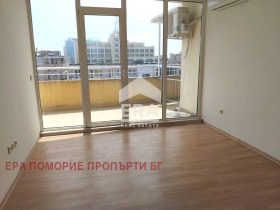 3 dormitoare Pomorie, regiunea Burgas