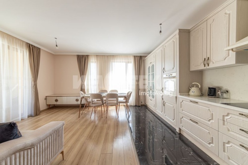 À venda  2 quartos Varna , Trochevo , 95 m² | 18436458