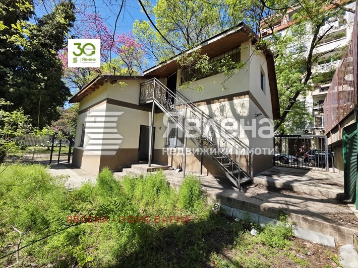 Продава КЪЩА, гр. Варна, ВИНС-Червен площад