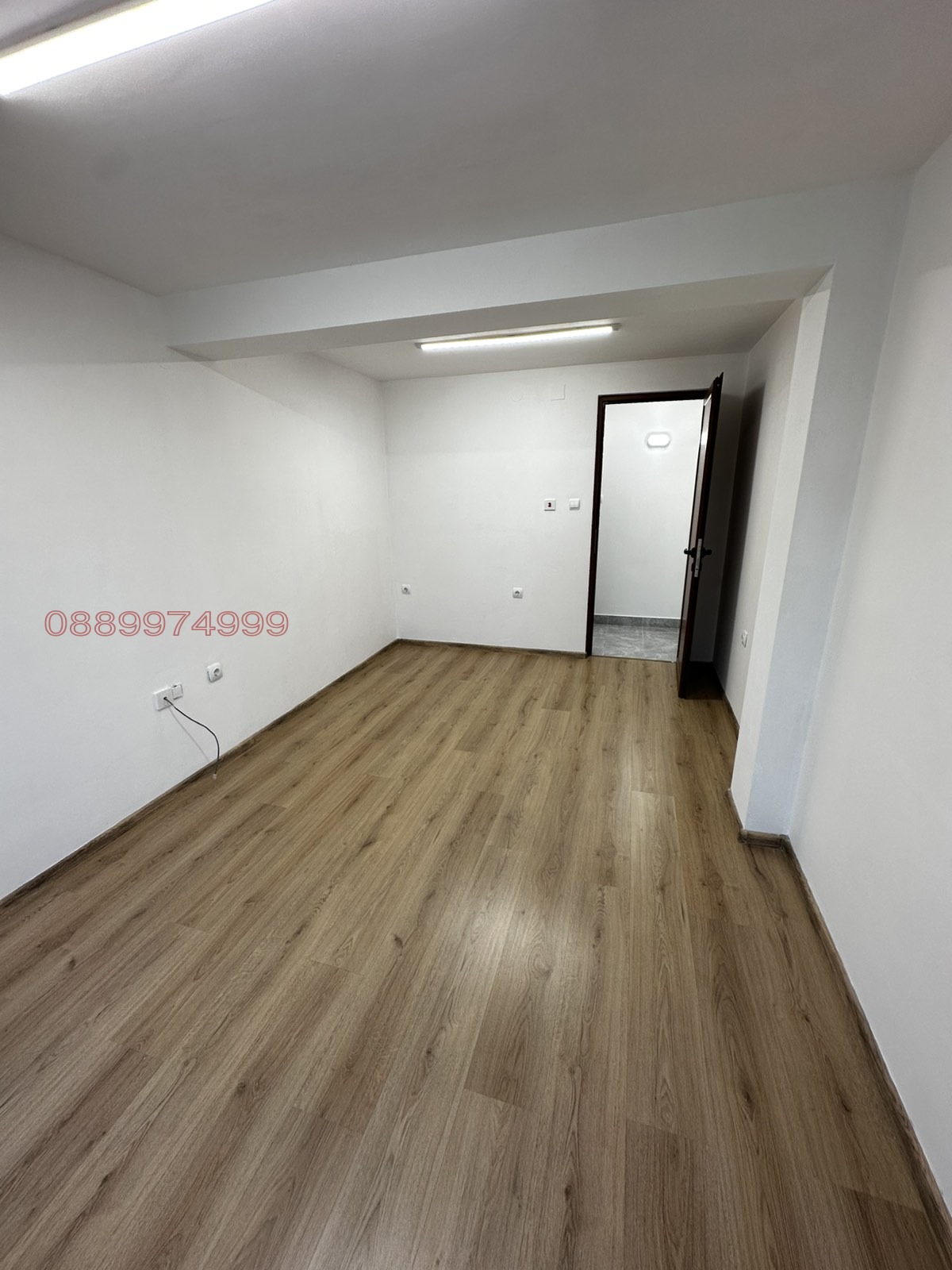 Продава ОФИС, гр. Пловдив, Гагарин, снимка 2 - Офиси - 53917207