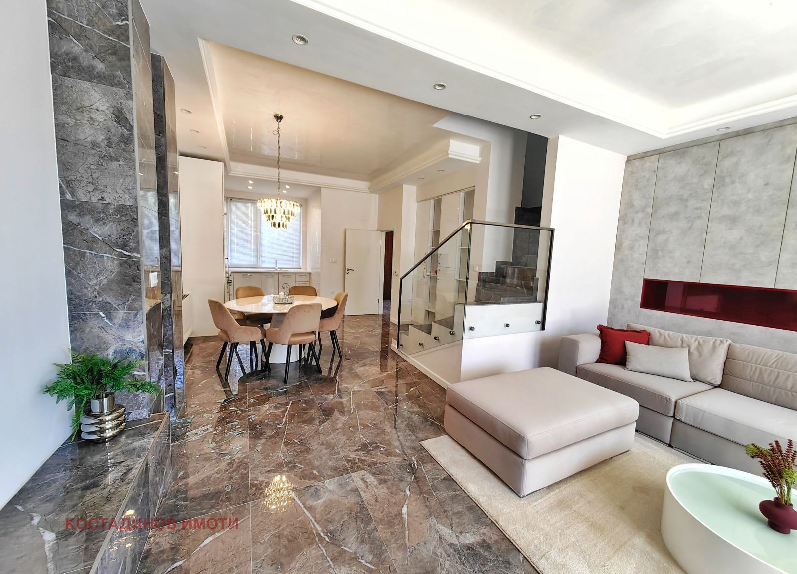 Продава КЪЩА, гр. Пловдив, Остромила, снимка 2 - Къщи - 51123394