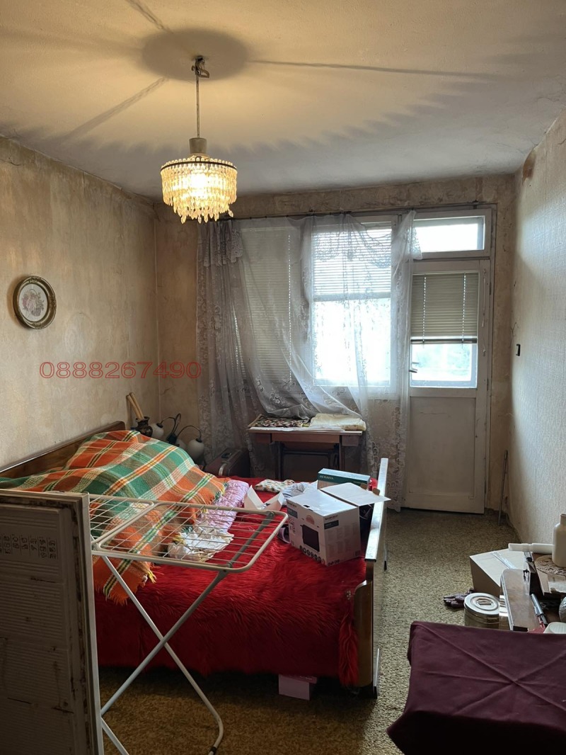 Продава ЕТАЖ ОТ КЪЩА, гр. Мездра, област Враца, снимка 9 - Етаж от къща - 52783806