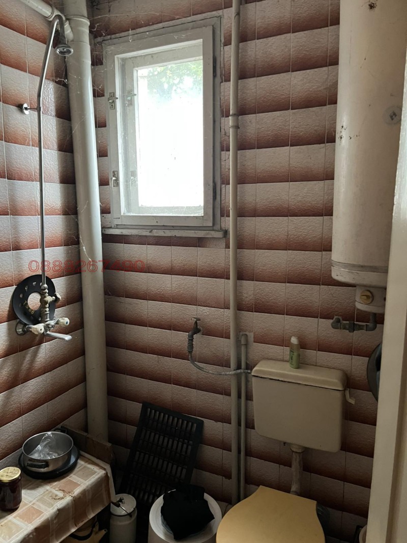 Продава ЕТАЖ ОТ КЪЩА, гр. Мездра, област Враца, снимка 8 - Етаж от къща - 52783806