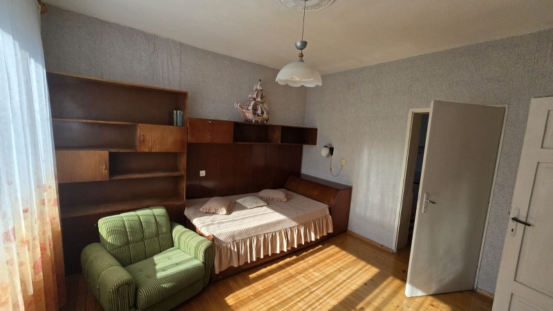 Продава КЪЩА, гр. Шумен, Дивдядово, снимка 9 - Къщи - 53502517