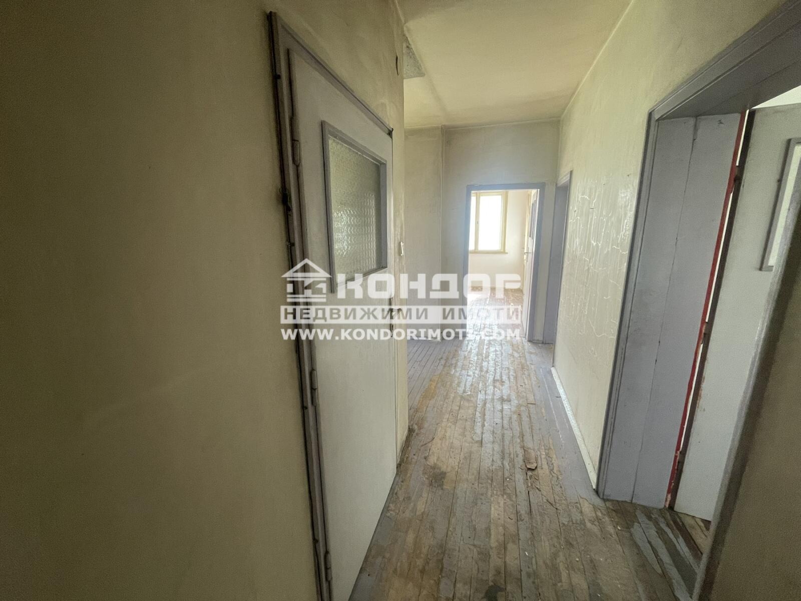 Продава ЕТАЖ ОТ КЪЩА, гр. Пловдив, Западен, снимка 12 - Етаж от къща - 54588857