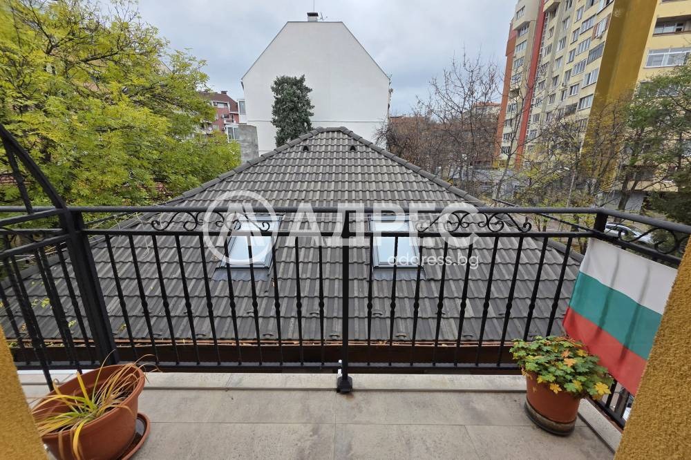 Продава КЪЩА, гр. София, Център, снимка 8 - Къщи - 54604867