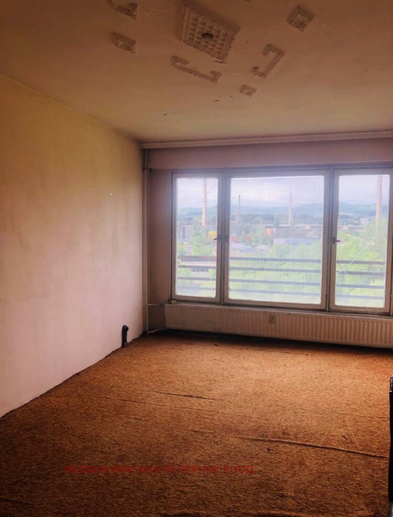 À venda  1 quarto Pernik , Iztok , 46 m² | 97114486