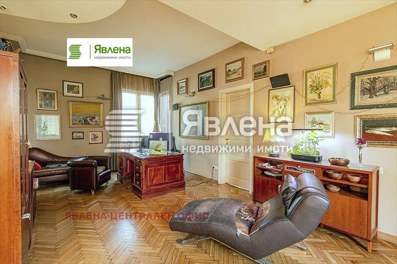 Продава 3-СТАЕН, гр. София, Център, снимка 4 - Апартаменти - 54598174