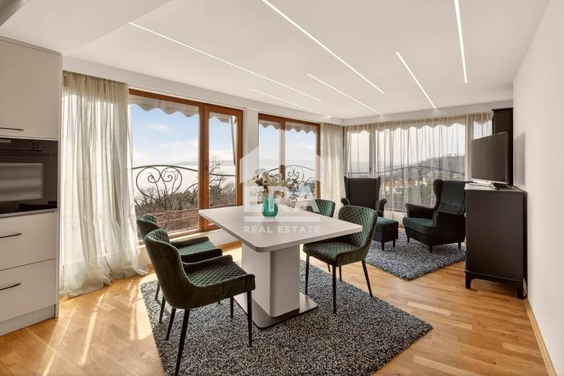 Продава 4-СТАЕН, гр. Варна, м-т Евксиноград