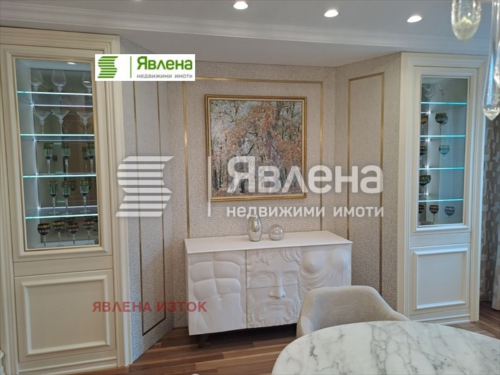Продава 4-СТАЕН, гр. София, Изток, снимка 2 - Апартаменти - 54152300