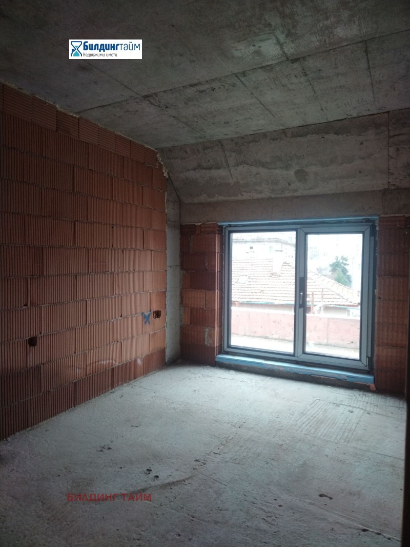 Продава МНОГОСТАЕН, гр. Шумен, Център, снимка 5 - Апартаменти - 53273867