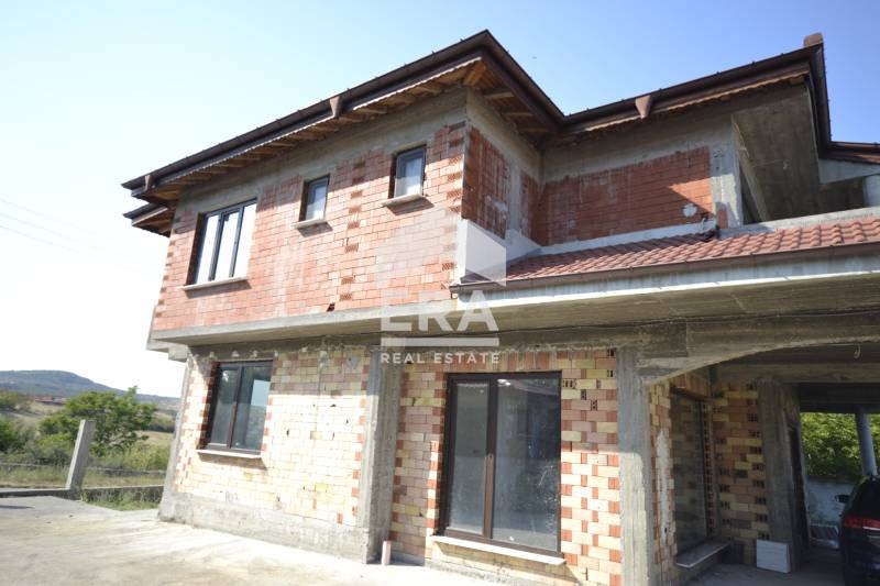 Продава КЪЩА, с. Татарево, област Хасково, снимка 2 - Къщи - 46996274