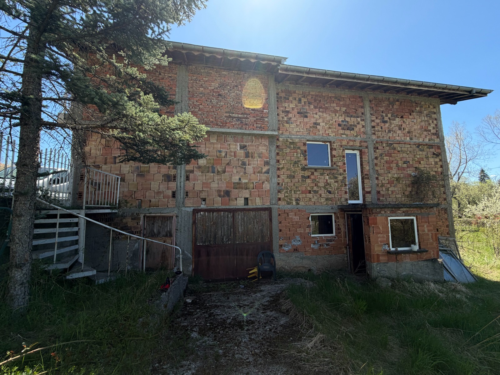 Продава КЪЩА, с. Миланово, област София област, снимка 2 - Къщи - 54606839