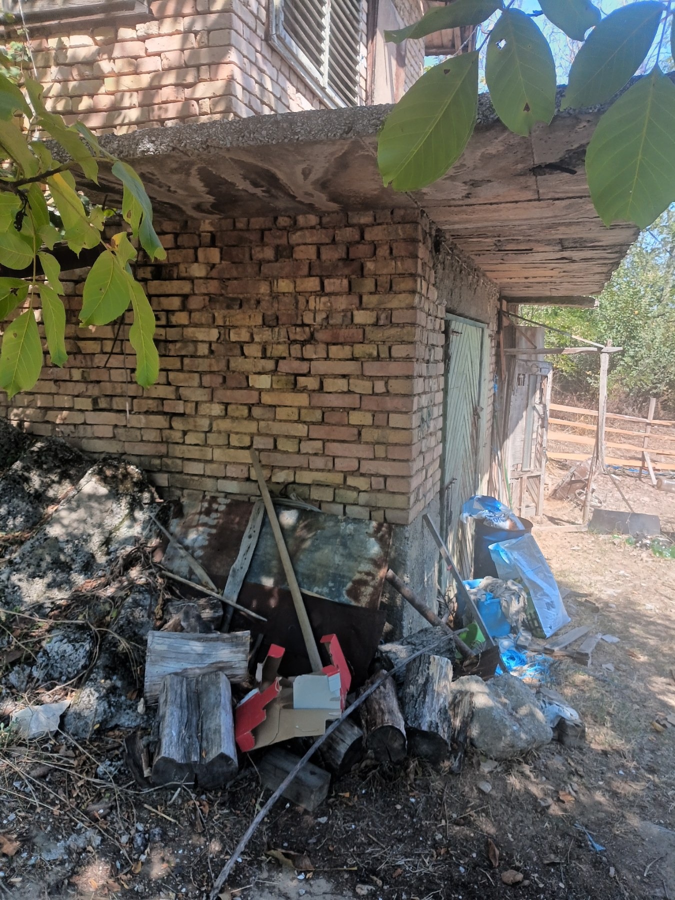Продава ВИЛА, гр. Търговище, Вилна зона, снимка 2 - Вили - 54413000