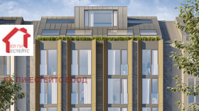 Продава 4-стаен град София Център - [1] 
