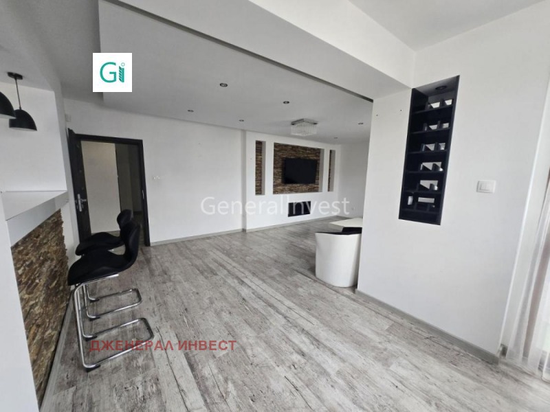 Продава 3-СТАЕН, гр. Благоевград, Идеален център, снимка 2 - Апартаменти - 53018262