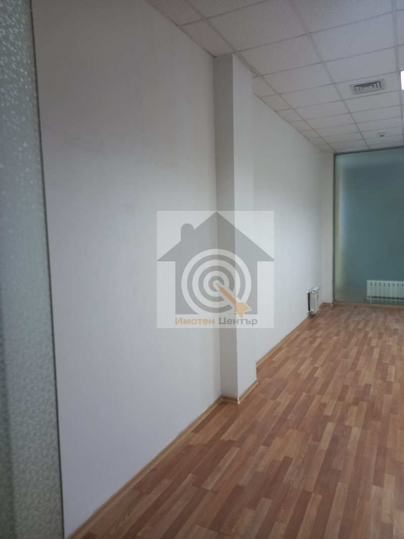 Til salg  Kontor Sofia , Mladost 1A , 37 kvm | 70801214 - billede [2]