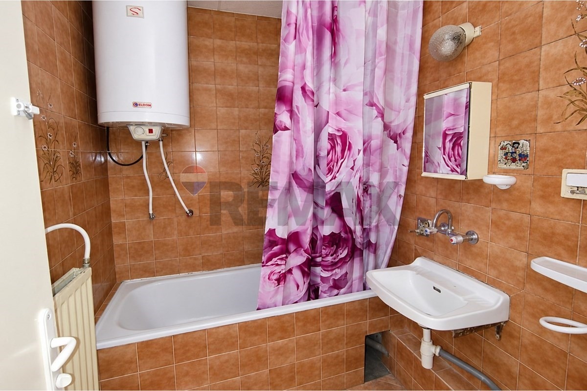 Продава 1-СТАЕН, гр. Шумен, Еверест, снимка 4 - Апартаменти - 56191758