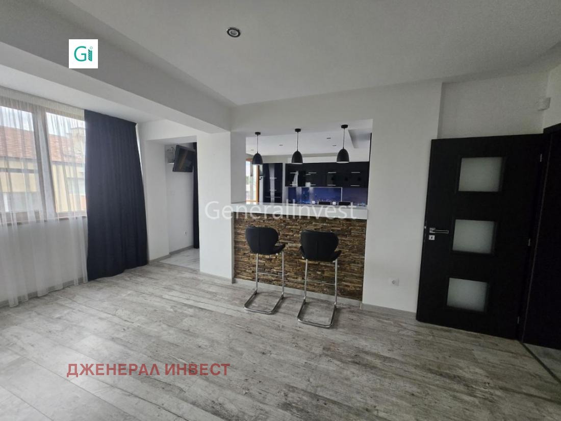 Продава 3-СТАЕН, гр. Благоевград, Идеален център, снимка 2 - Апартаменти - 55006628
