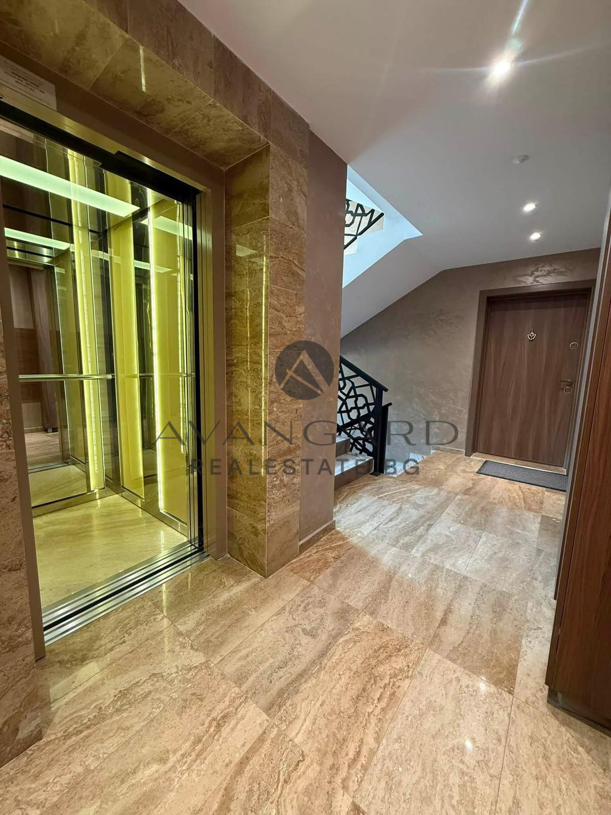 Продава 3-СТАЕН, гр. Пловдив, Остромила, снимка 8 - Апартаменти - 55346719