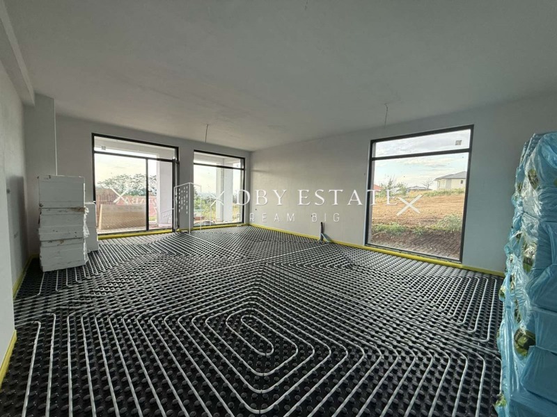 Продава  Къща област Пловдив , с. Марково , 219 кв.м | 78172600 - изображение [2]