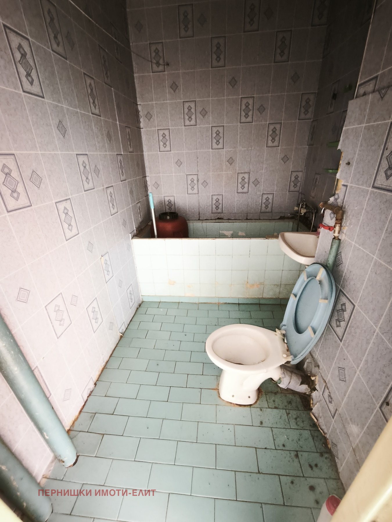 Продава 3-СТАЕН, гр. Перник, Изток, снимка 7 - Апартаменти - 55220215