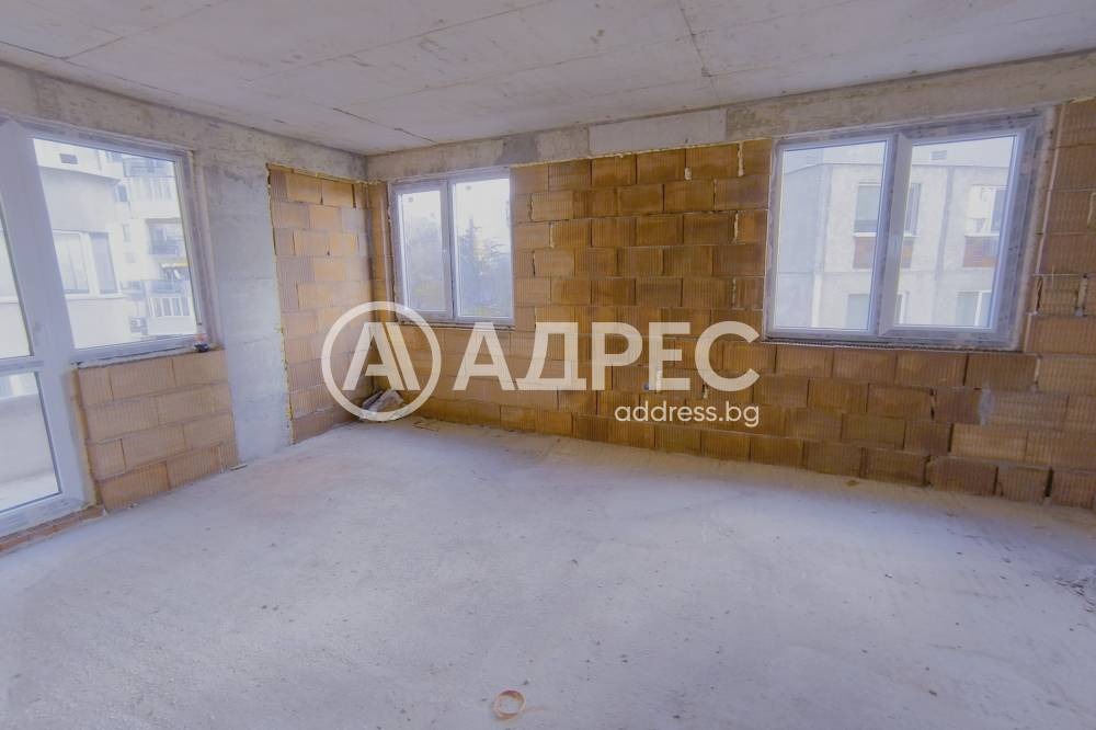 Продава МНОГОСТАЕН, гр. Варна, Централна поща