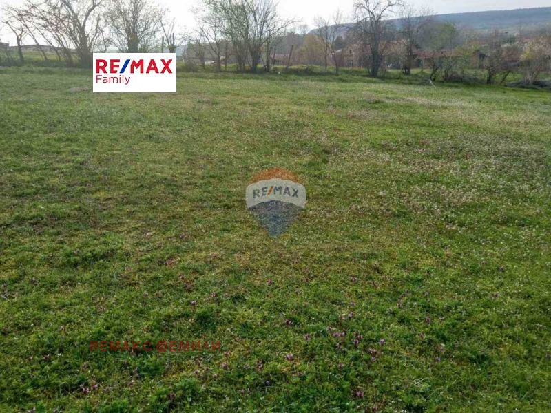 Продава ПАРЦЕЛ в област Варна, с. Приселци - 3468 кв.м / 49 500 € » 96 813.59 лв., РЕМАКС ФЕМИЛИ