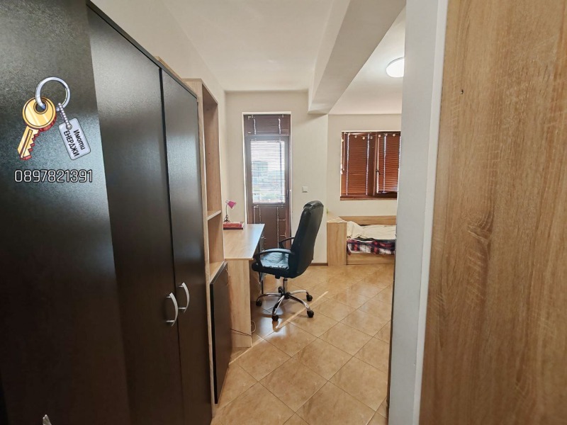 Продава  1-стаен град Плевен , Идеален център , 44 кв.м | 51137217 - изображение [6]